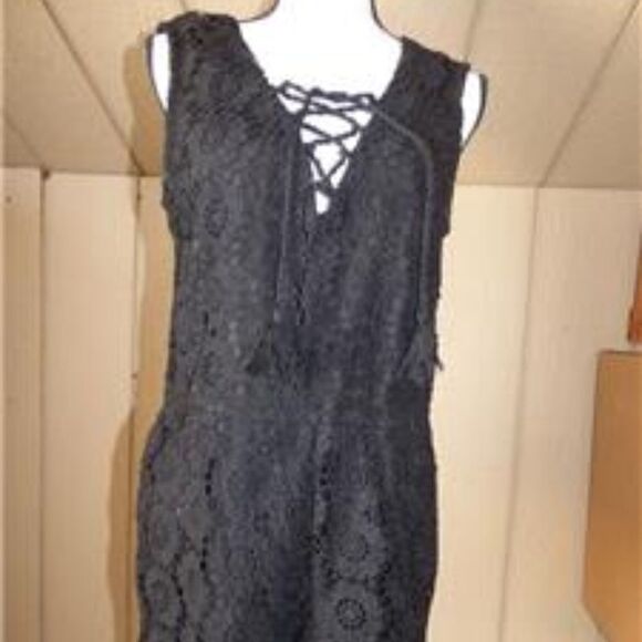 Material Girl Junior’s Sleeveless Lace Romper, M - Picture 2 of 6